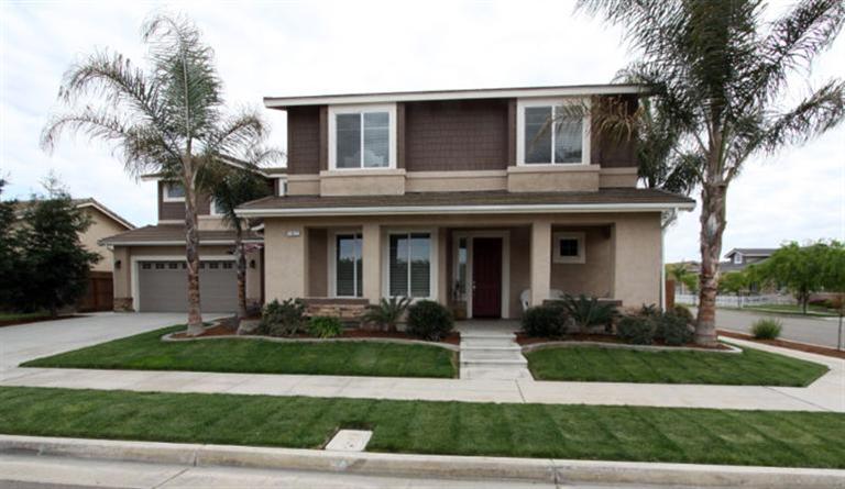 1817 East Duff Avenue Reedley, CA 93654 - Photo 1 of 44 Gallery Image 1