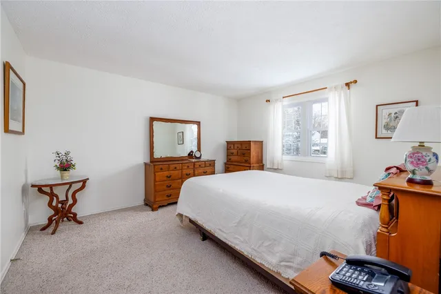 $199,995 | 6 Dutch Valley, Chili, NY 14624