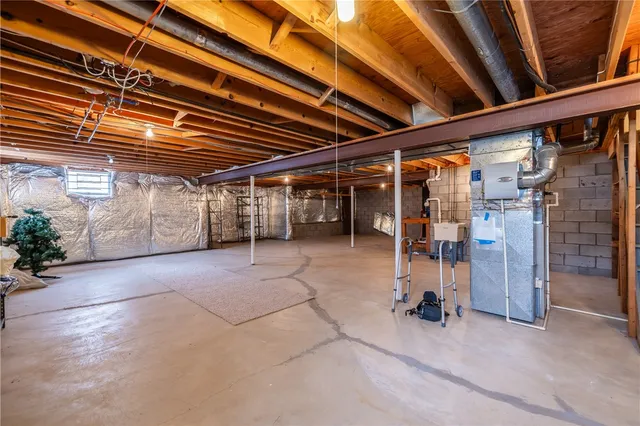 $199,995 | 6 Dutch Valley, Chili, NY 14624