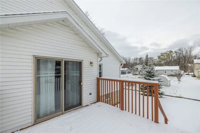 $199,995 | 6 Dutch Valley, Chili, NY 14624