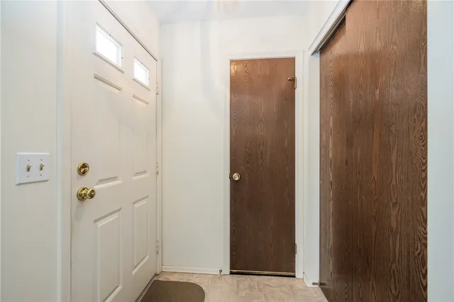 $199,995 | 6 Dutch Valley, Chili, NY 14624