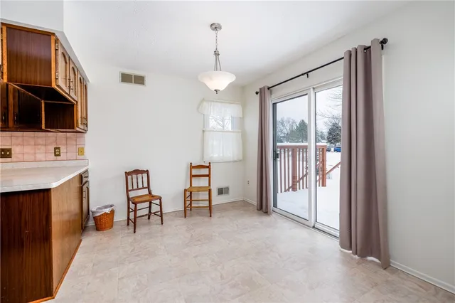 $199,995 | 6 Dutch Valley, Chili, NY 14624