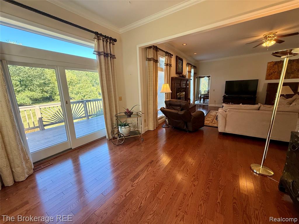 12088 Pinebrook Lane South Lyon, MI 48178 - Photo 9 of 73