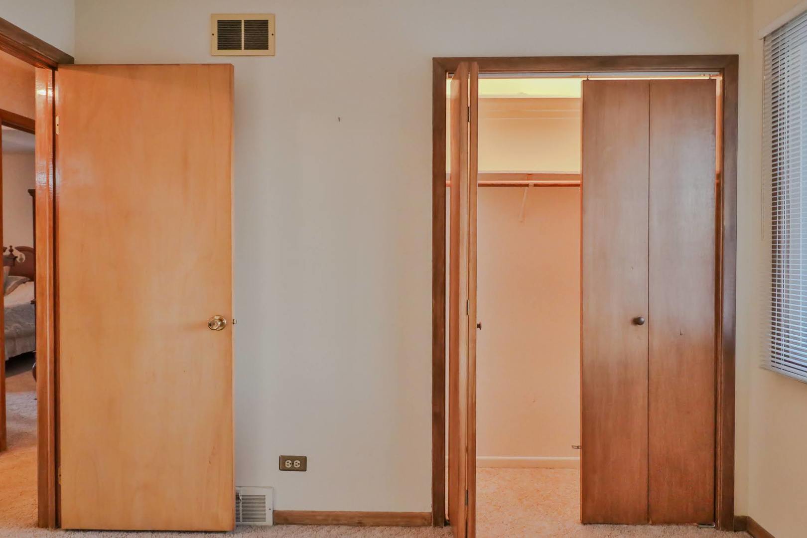 7-n240 West End Road Roselle, IL 60172 - Photo 30 of 37