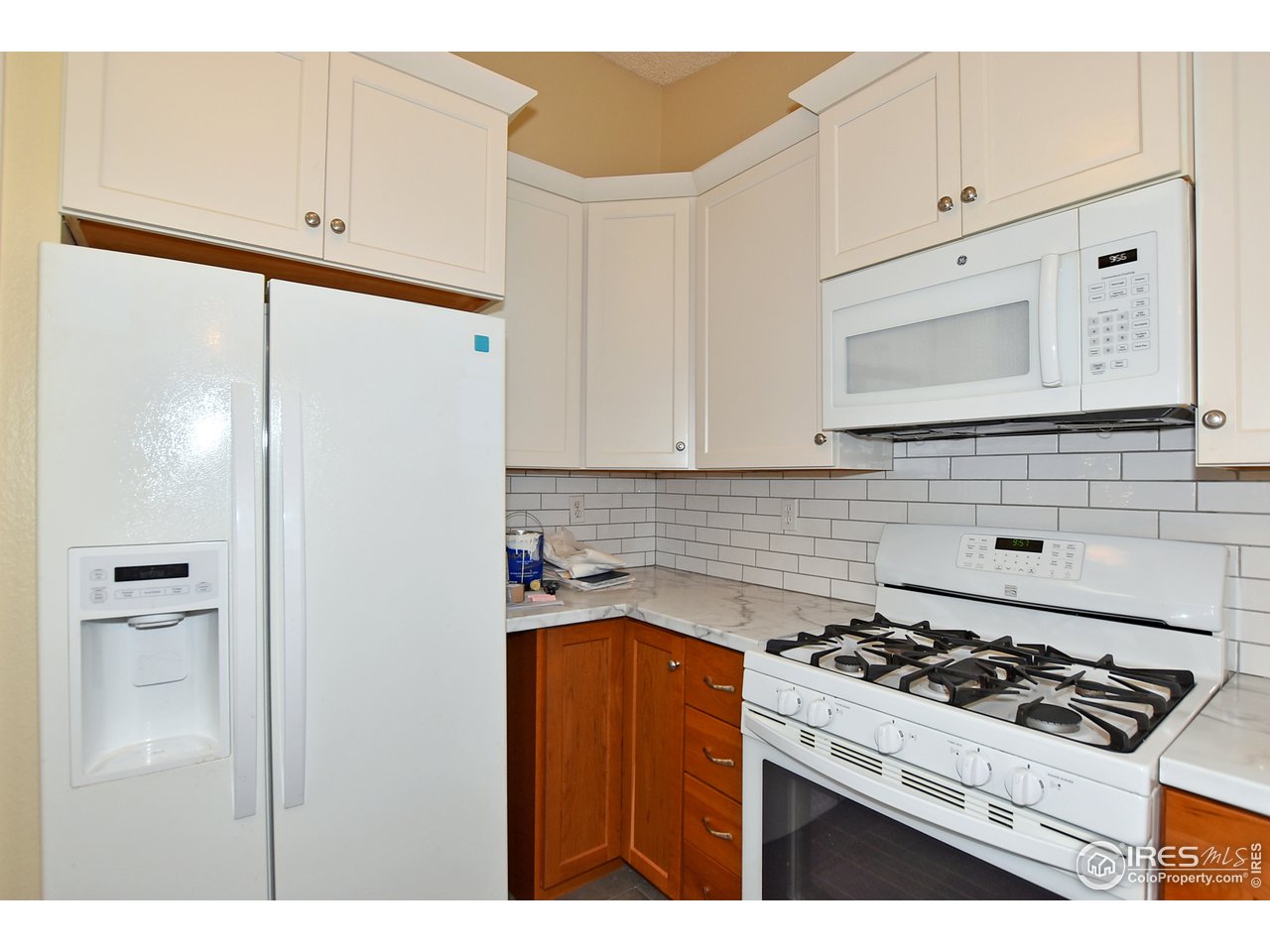2300 Antelope Road Fort Collins, CO 80525 - Photo 12 of 40 All white appliances