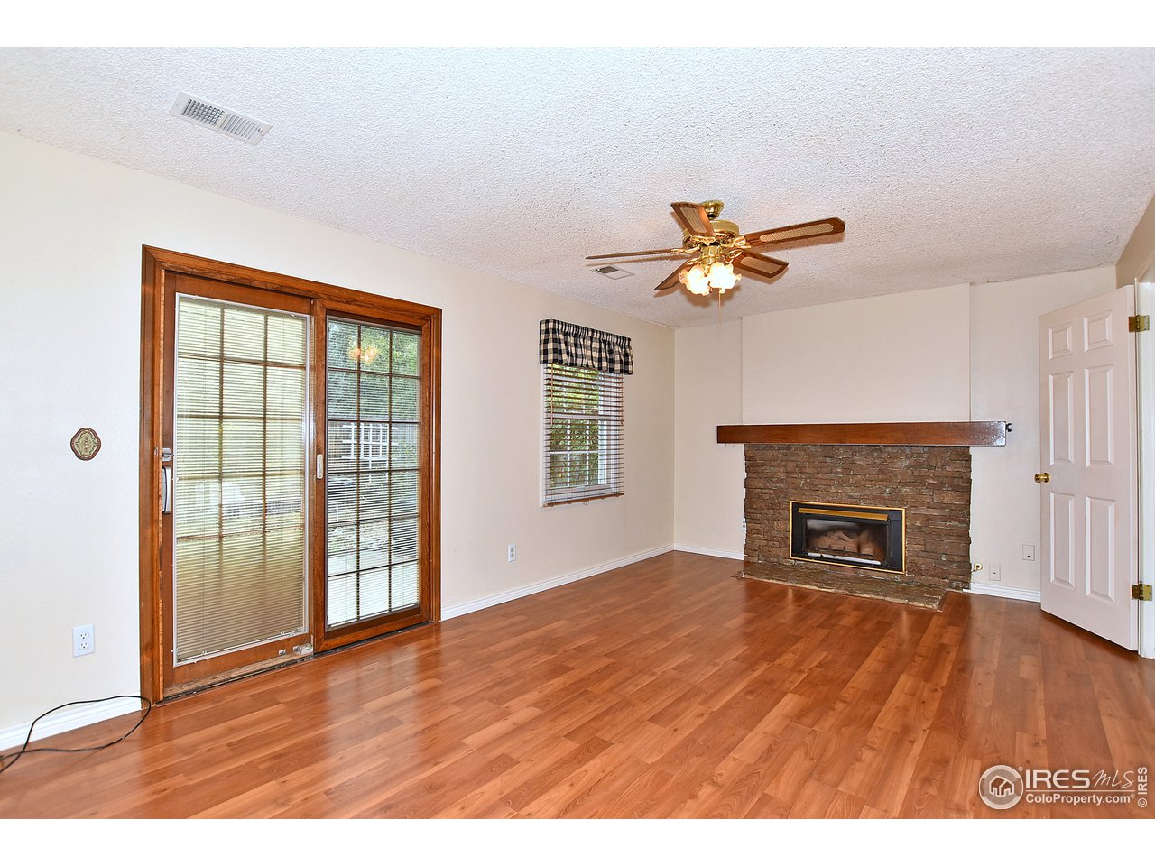 2300 Antelope Road Fort Collins, CO 80525 - Photo 25 of 40 Family area