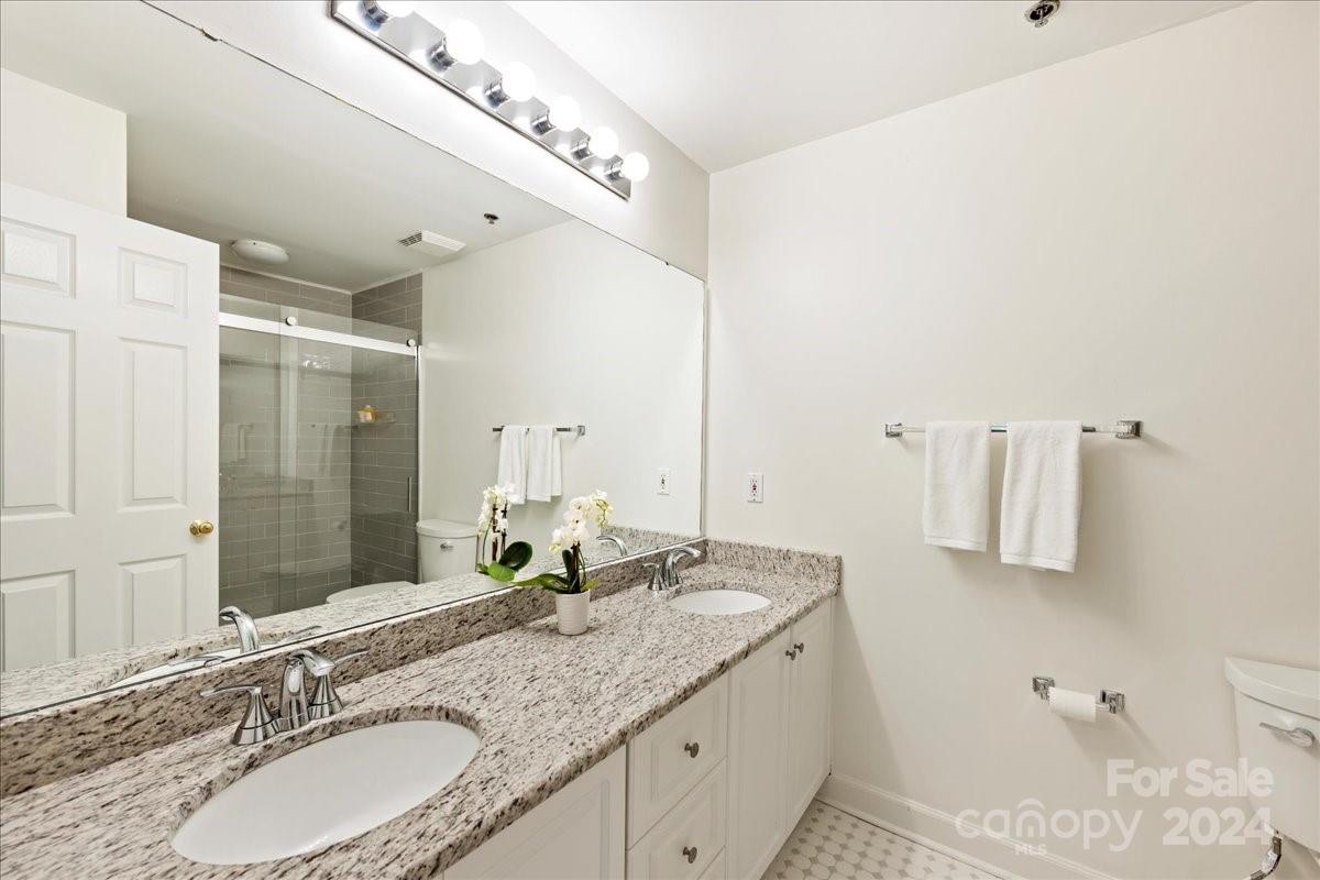 416 Queens Road, Unit 12 Charlotte, NC 28207 - Photo 25 of 37 Gallery Image 25