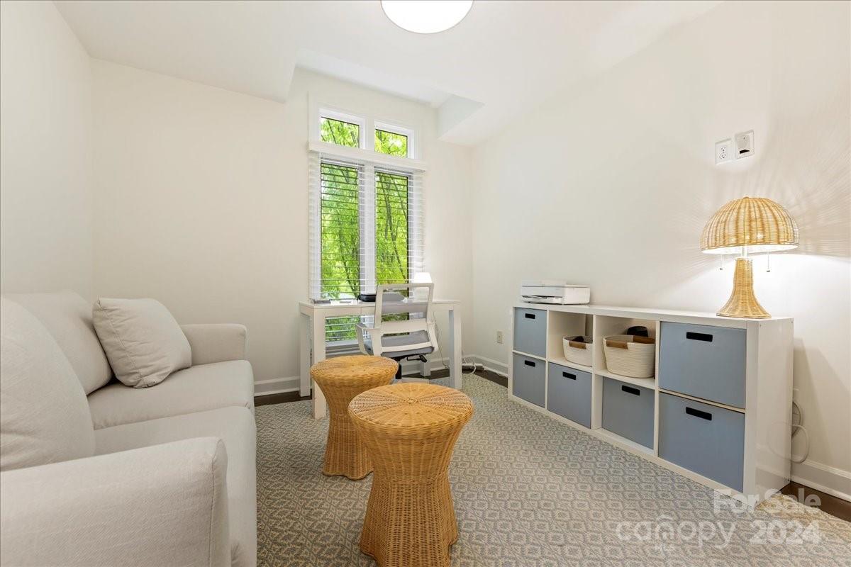 416 Queens Road, Unit 12 Charlotte, NC 28207 - Photo 28 of 37 Gallery Image 28