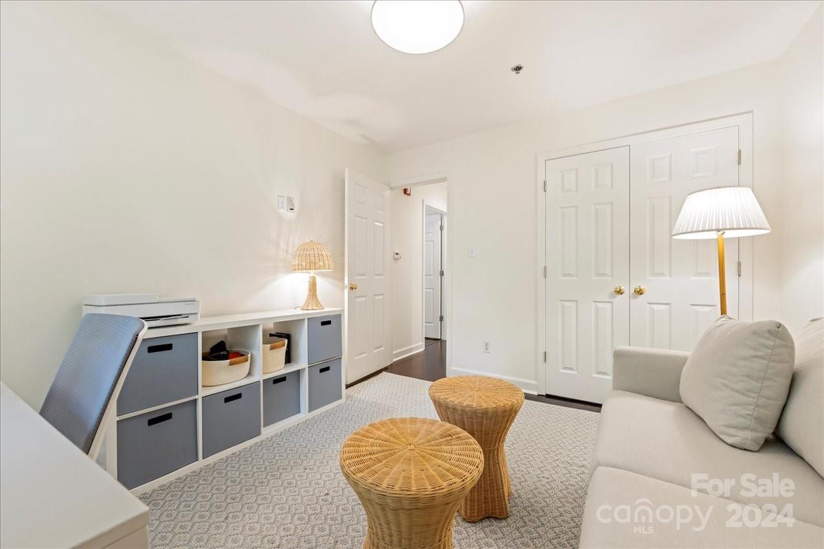 416 Queens Road, Unit 12 Charlotte, NC 28207 - Photo 29 of 37 Gallery Image 29