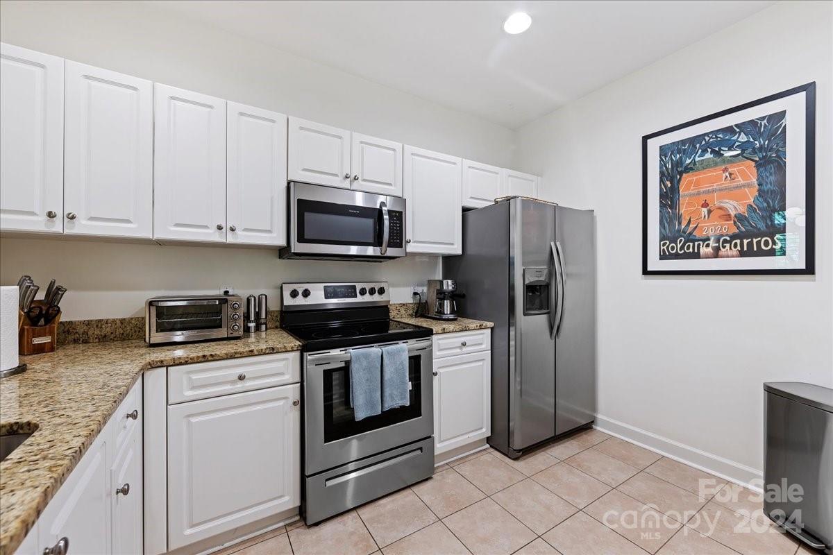 416 Queens Road, Unit 12 Charlotte, NC 28207 - Photo 7 of 37 Gallery Image 7