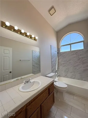 $1,935 | 9828 Dardanelle Court, Las Vegas, NV 89117