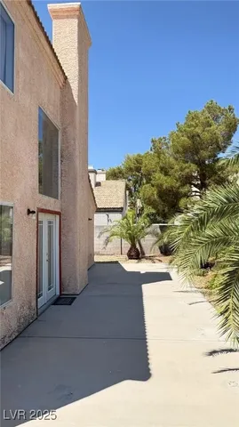 $1,935 | 9828 Dardanelle Court, Las Vegas, NV 89117