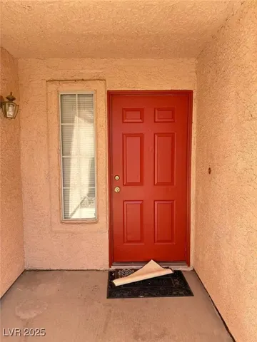 $1,935 | 9828 Dardanelle Court, Las Vegas, NV 89117
