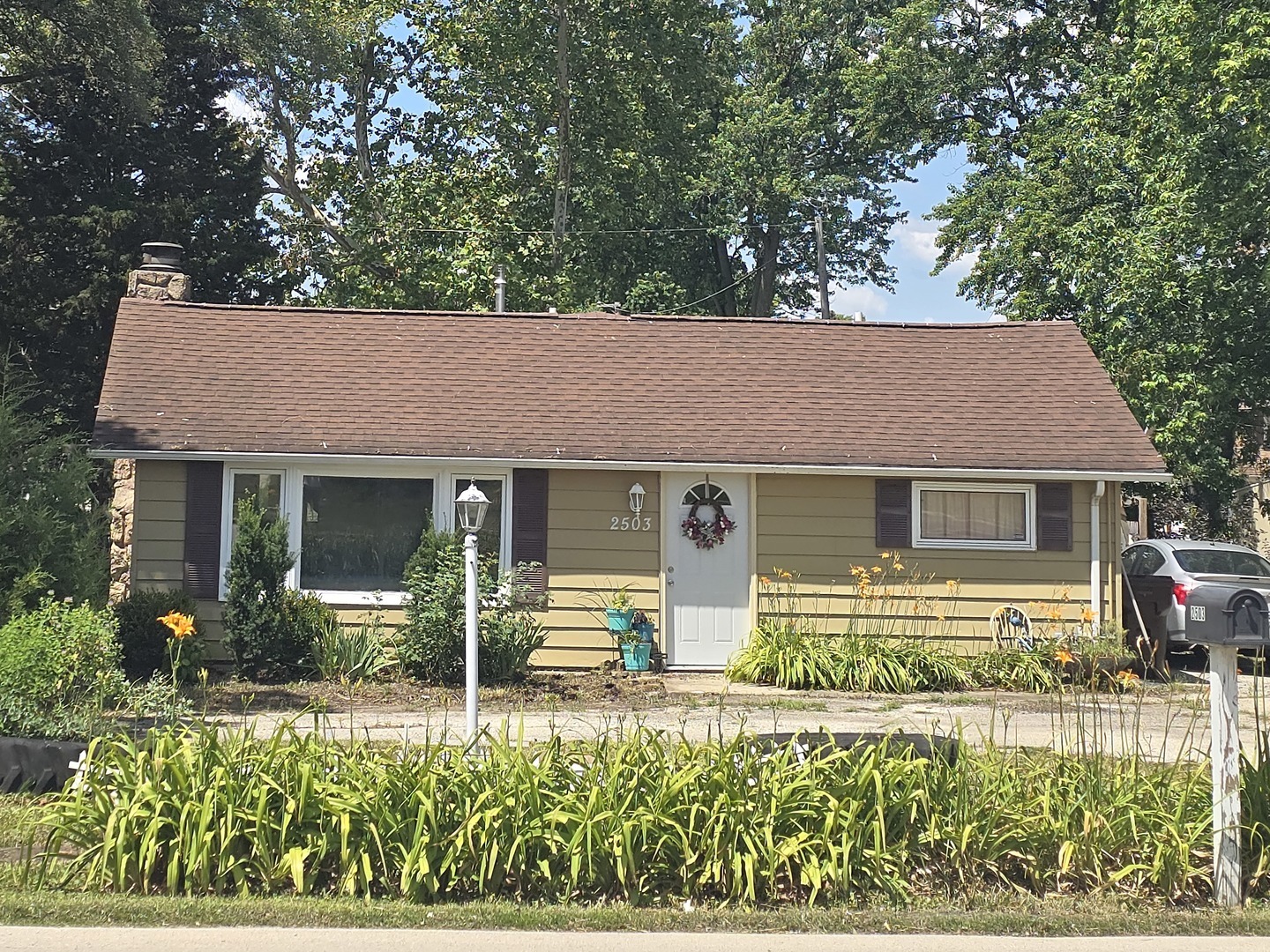 2503 Gaylord Road Joliet, IL 60435 - Photo 1 of 16 Gallery Image 1