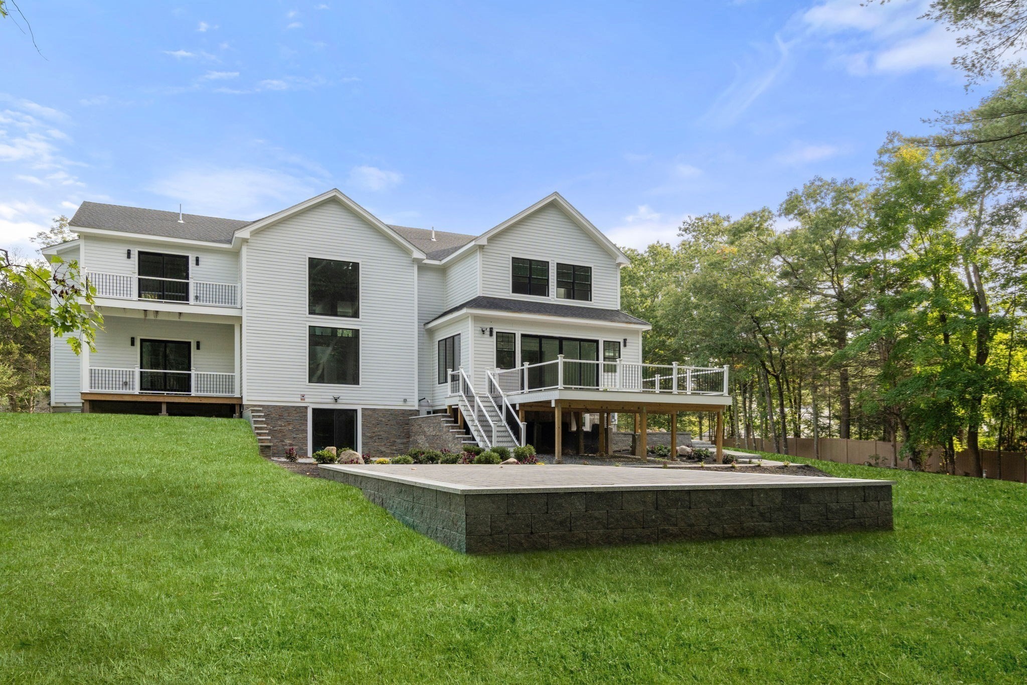 51 Plympton Road Sudbury, MA 01776 - Photo 3 of 38 Gallery Image 3