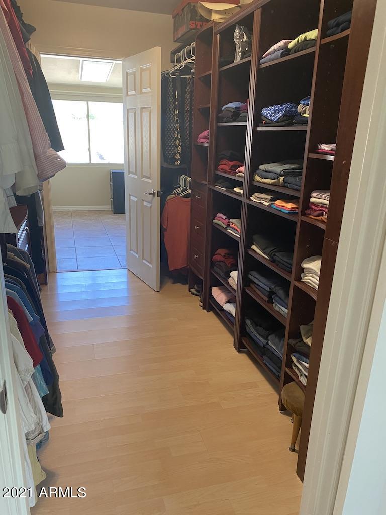 2802 East Turquoise Drive Phoenix, AZ 85028 - Photo 18 of 22 Owner closet