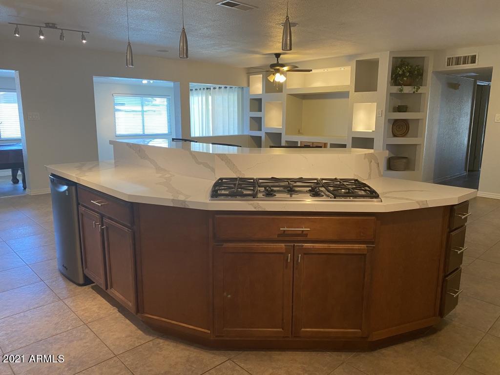 2802 East Turquoise Drive Phoenix, AZ 85028 - Photo 6 of 22 Kitchen island