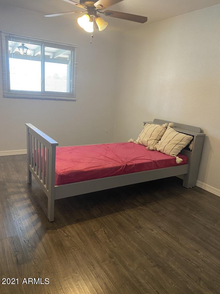 2802 East Turquoise Drive Phoenix, AZ 85028 - Photo 10 of 22 Secondary bedroom