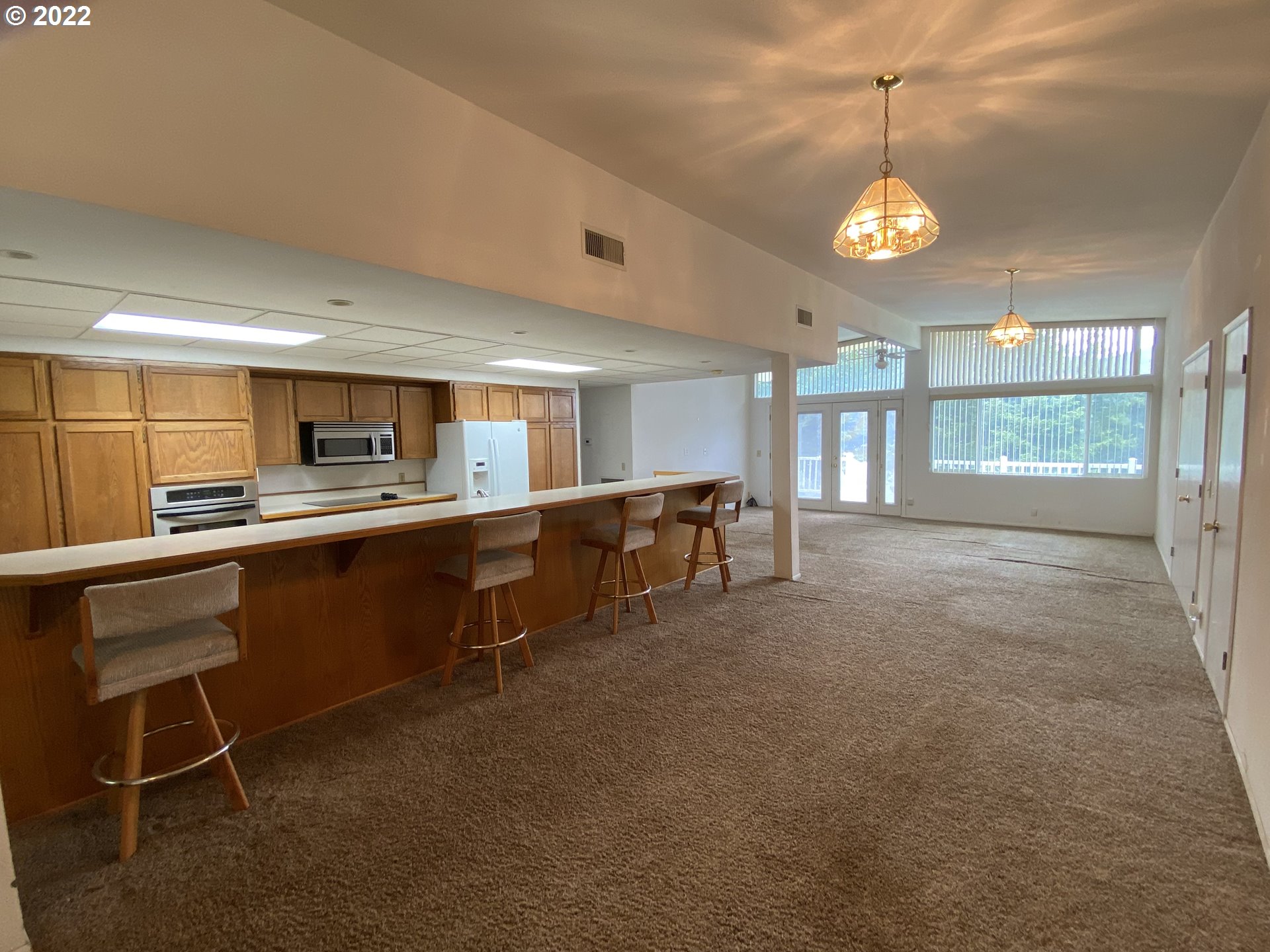 1307 Weaver Road Myrtle Creek, OR 97457 - Photo 12 of 29 Kitchen/Living Room