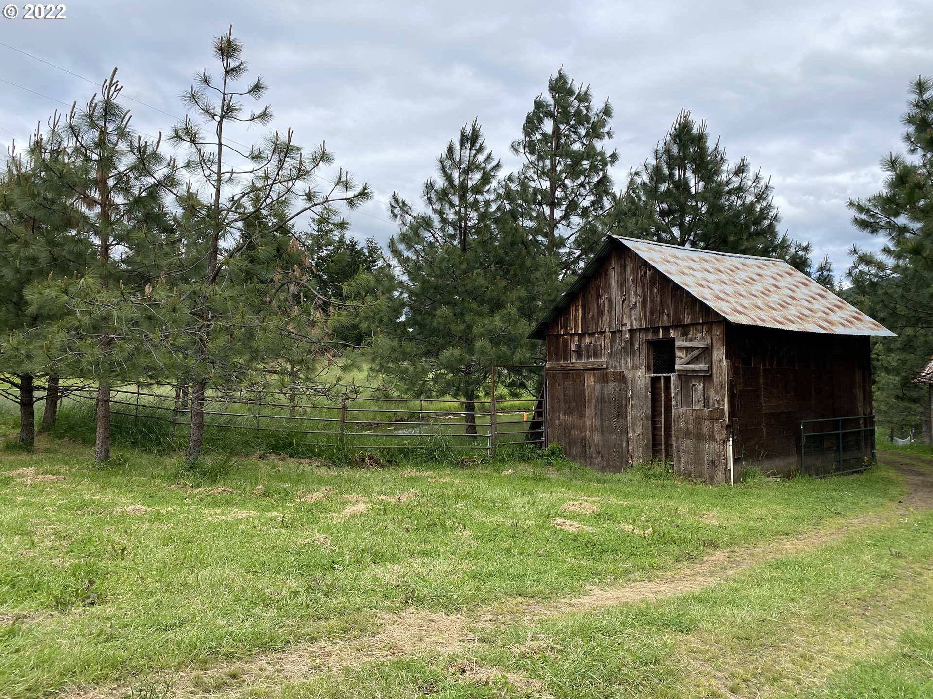 1307 Weaver Road Myrtle Creek, OR 97457 - Photo 28 of 29 Shed
