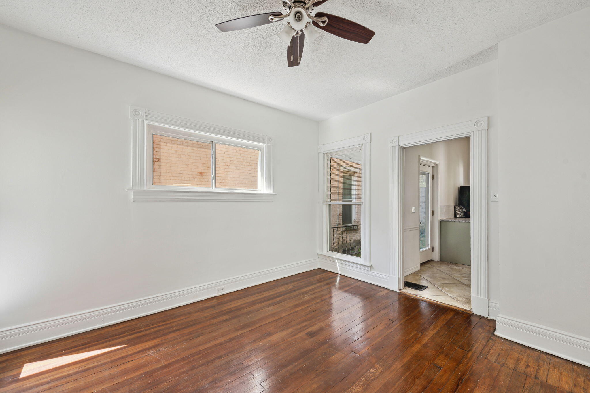 1815 Garrard Street Covington, KY 41014 - Photo 9 of 36 Gallery Image 9