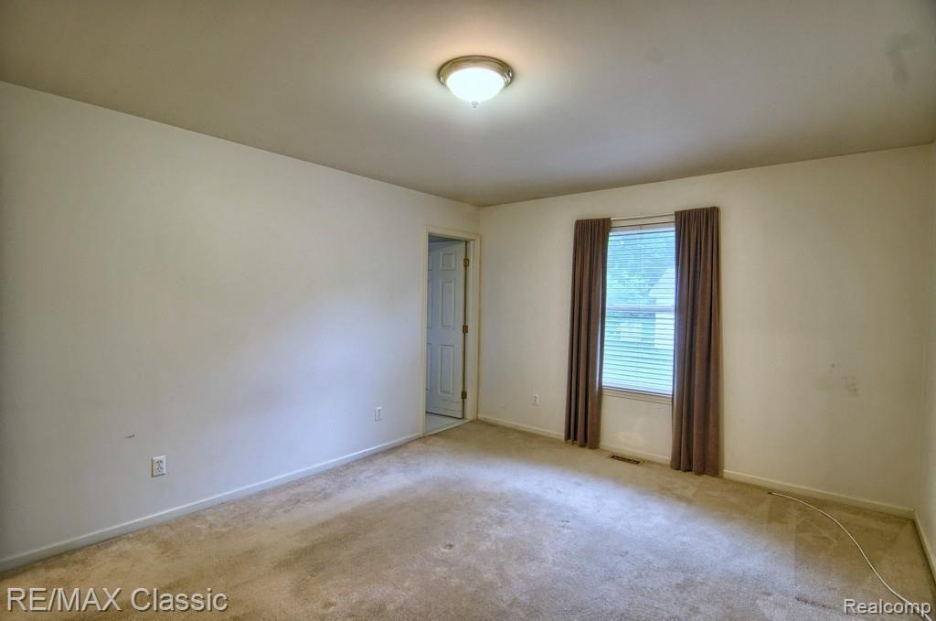 19778 Merriman Road Livonia, MI 48152 - Photo 14 of 27 Master_Bedroom.jpg