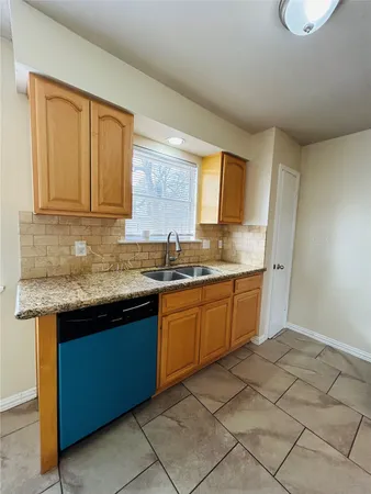 $1,700 | 16207 Camino Del Sol Drive, Houston, TX 77083