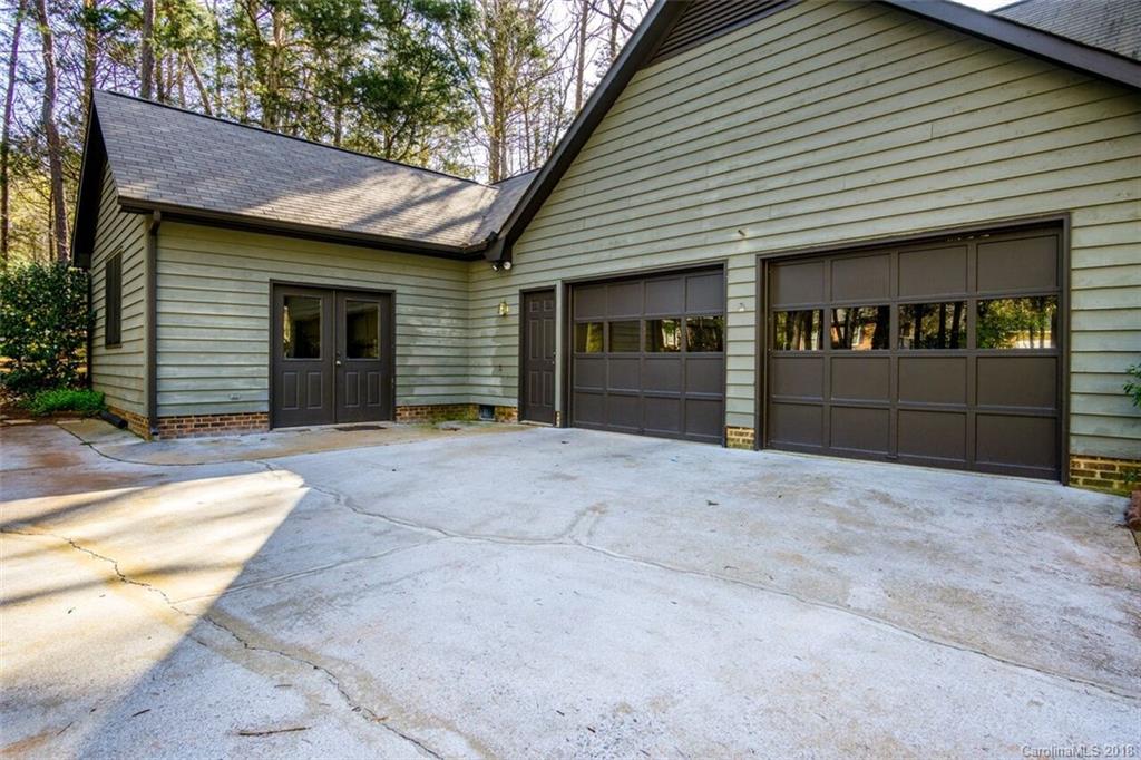 13801 Woody Point Road Charlotte, NC 28278 - Photo 16 of 30 Gallery Image 16