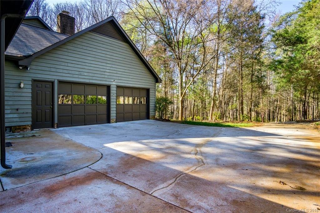 13801 Woody Point Road Charlotte, NC 28278 - Photo 17 of 30 Gallery Image 17