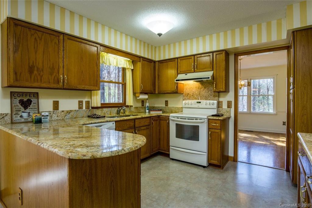 13801 Woody Point Road Charlotte, NC 28278 - Photo 23 of 30 Gallery Image 23
