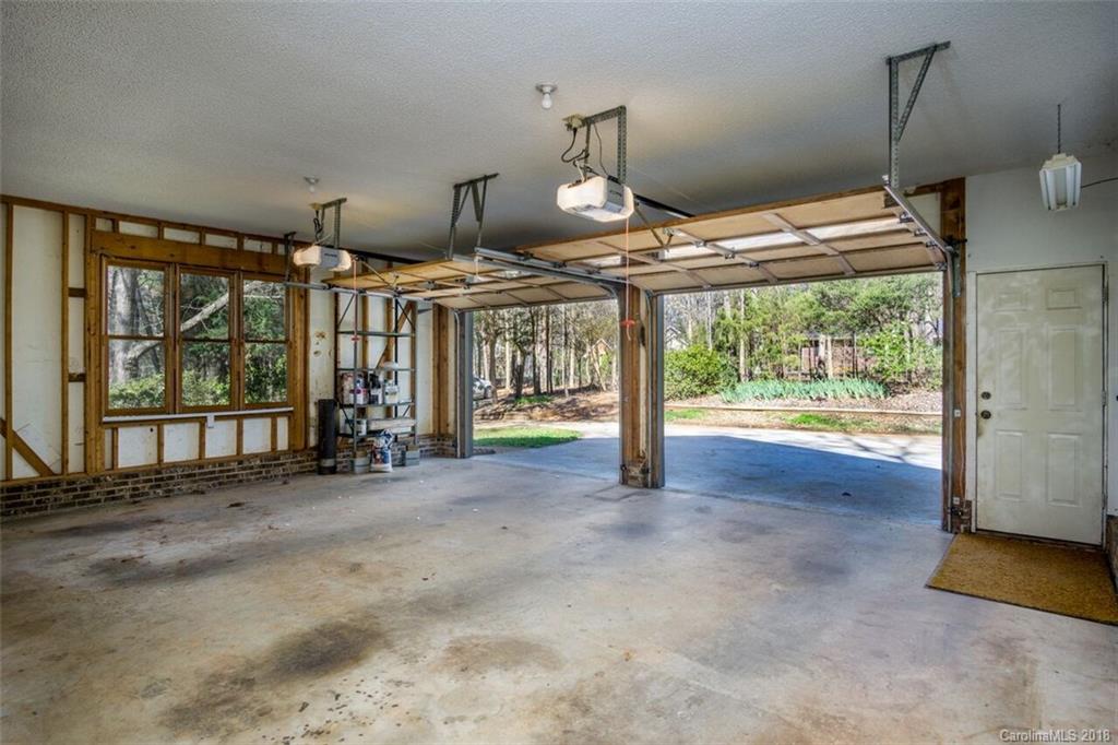 13801 Woody Point Road Charlotte, NC 28278 - Photo 30 of 30 Gallery Image 30