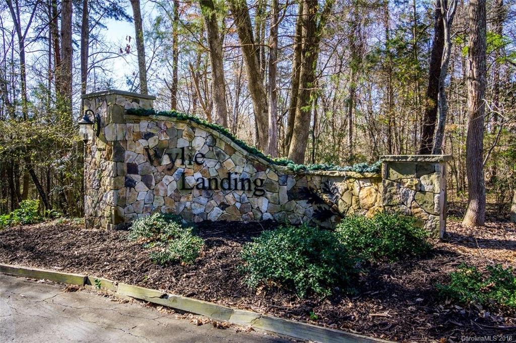 13801 Woody Point Road Charlotte, NC 28278 - Photo 8 of 30 Gallery Image 8