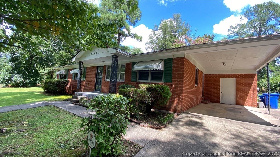 1050 Wayside Road Fayetteville, NC 28314 - Photo 4 of 36 Gallery Image 4