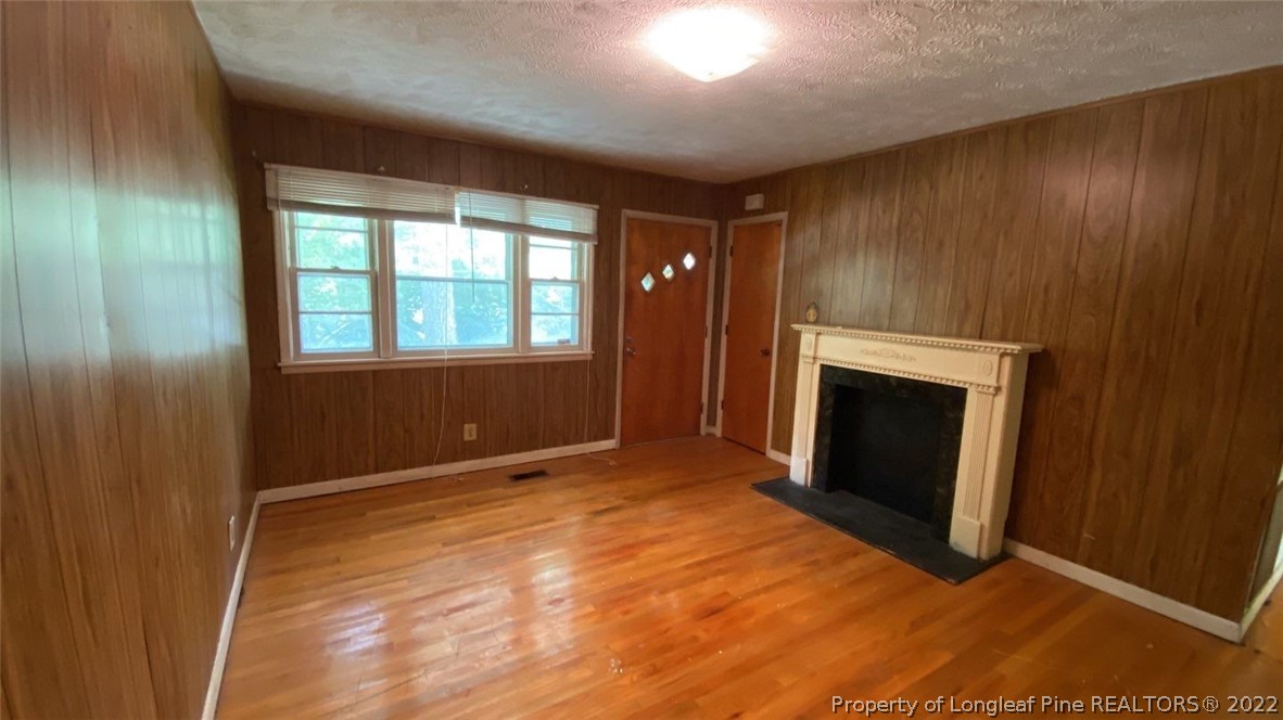 1050 Wayside Road Fayetteville, NC 28314 - Photo 5 of 36 Gallery Image 5