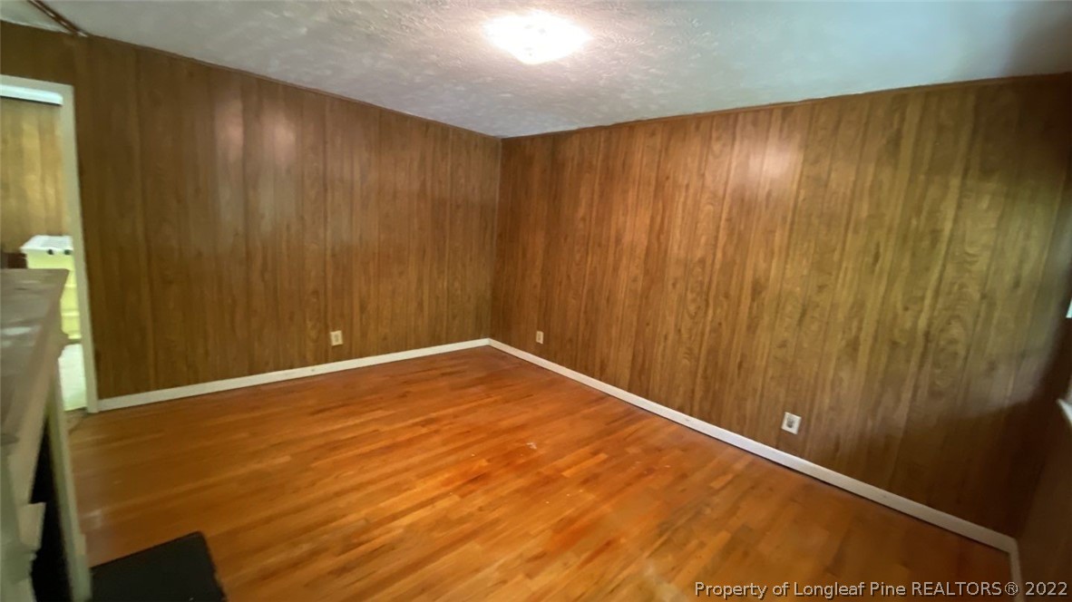 1050 Wayside Road Fayetteville, NC 28314 - Photo 9 of 36 Gallery Image 9
