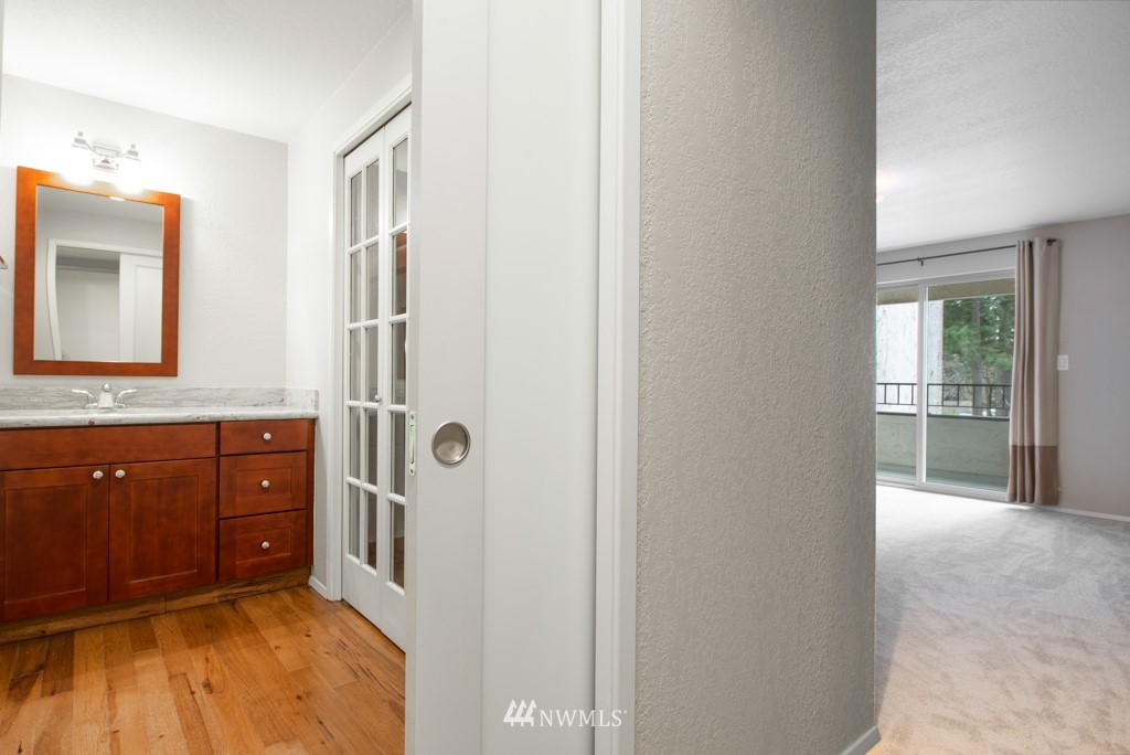 132 North 132nd Street, Unit 202 Seattle, WA 98133 - Photo 17 of 25