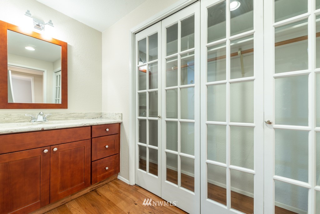 132 North 132nd Street, Unit 202 Seattle, WA 98133 - Photo 18 of 25