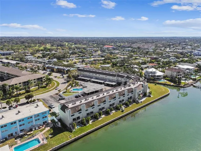 $374,900 | 433 Paula Drive South, Unit 24, Dunedin, FL 34698