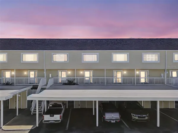 $374,900 | 433 Paula Drive South, Unit 24, Dunedin, FL 34698