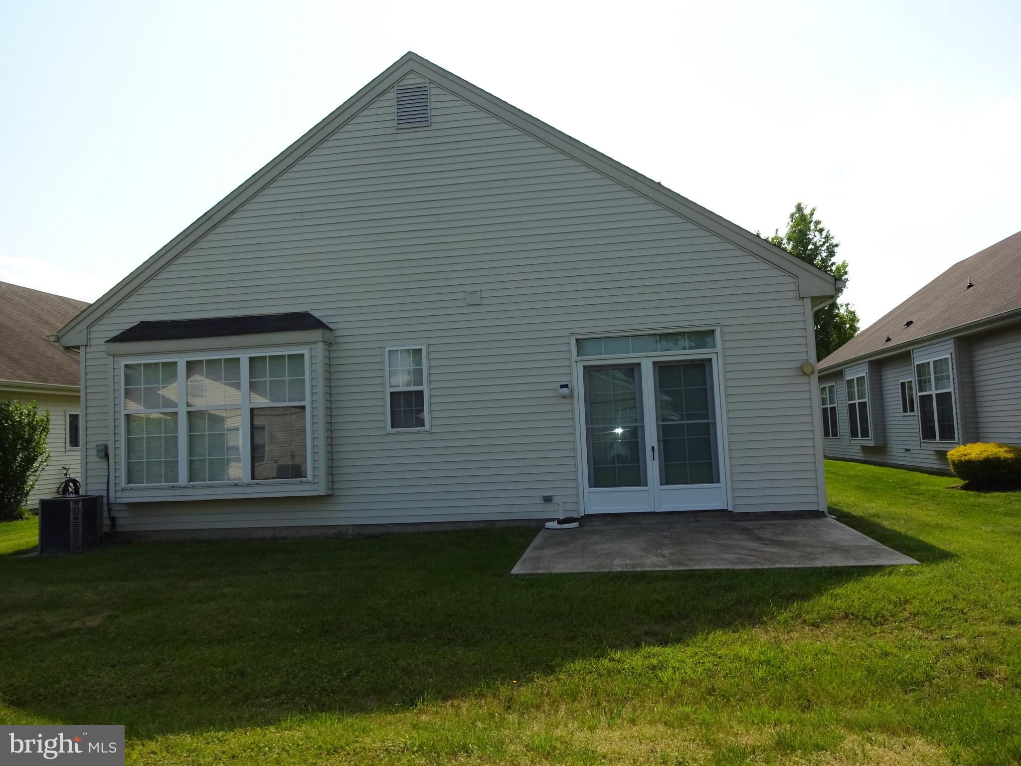 73 Mayfair Road Southampton, NJ 08088 - Photo 23 of 25 Exterior Rear w/Box Bay Window