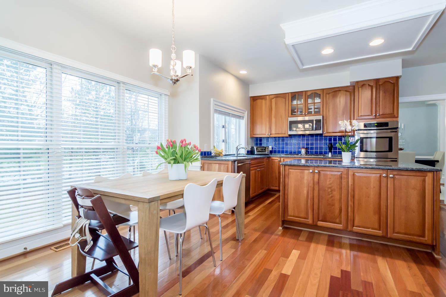 9735 Hidden Valley Road Vienna, VA 22181 - Photo 22 of 29 Kitchen