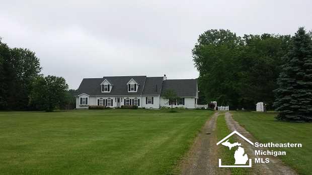 11810 Sumpter Road Carleton, MI 48117 - Photo 1 of 16 20441226.JPG