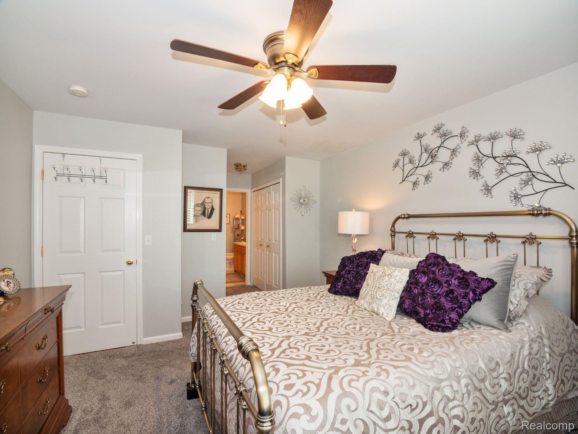 16612 Country Ridge Lane, Unit 62 Macomb, MI 48044 - Photo 8 of 25 847F83A6-CDB2-40BE-A76E-725E4F25057D.jpeg