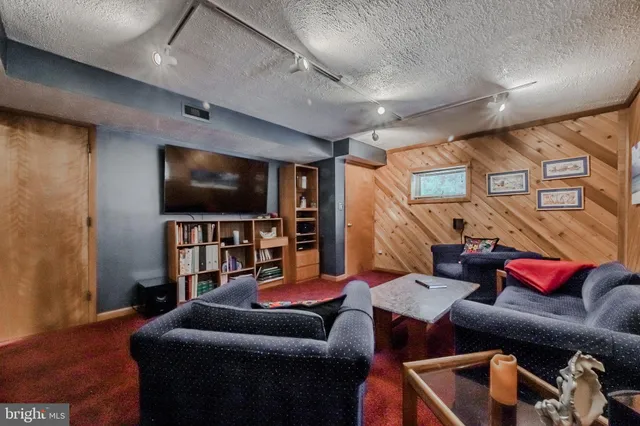 $645,000 | 33 Morgan Hollow Way, Landenberg, PA 19350