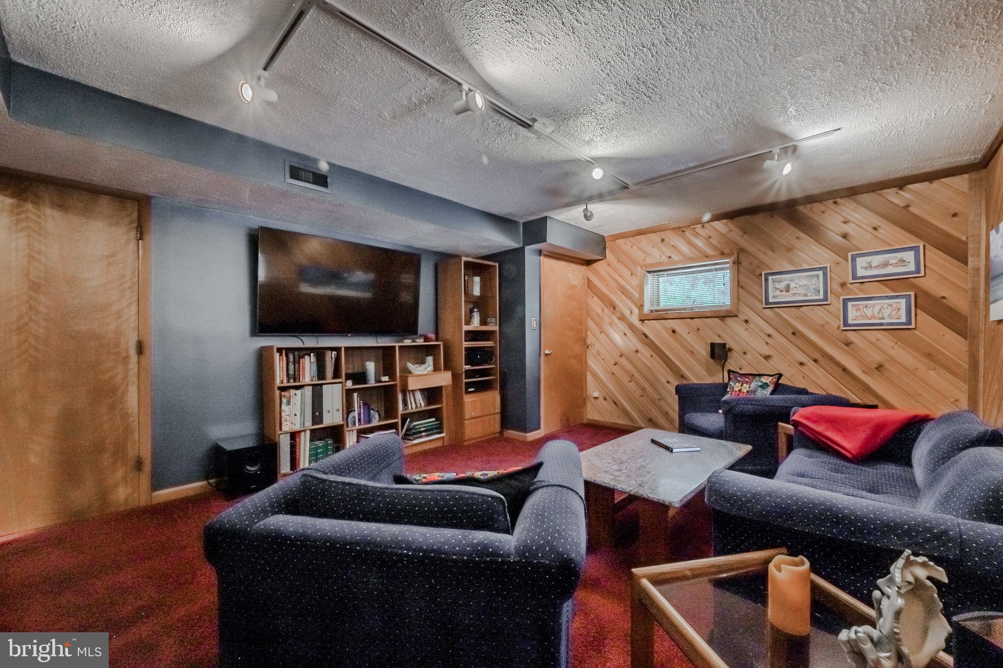 33 Morgan Hollow Way Landenberg, PA 19350 - Photo 26 of 60 ...and a cedar closet.