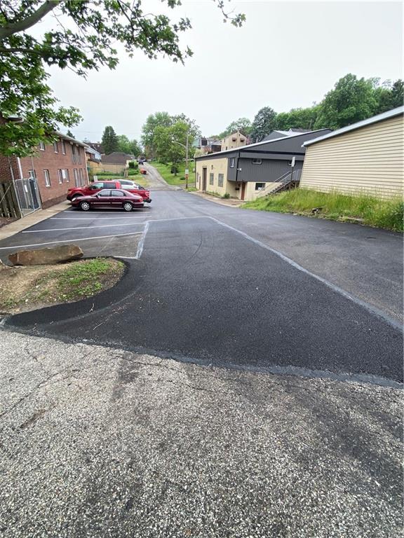 401-407 Freeport Road Pittsburgh, PA 15238 - Photo 10 of 25 a view of an outdoor space and city view