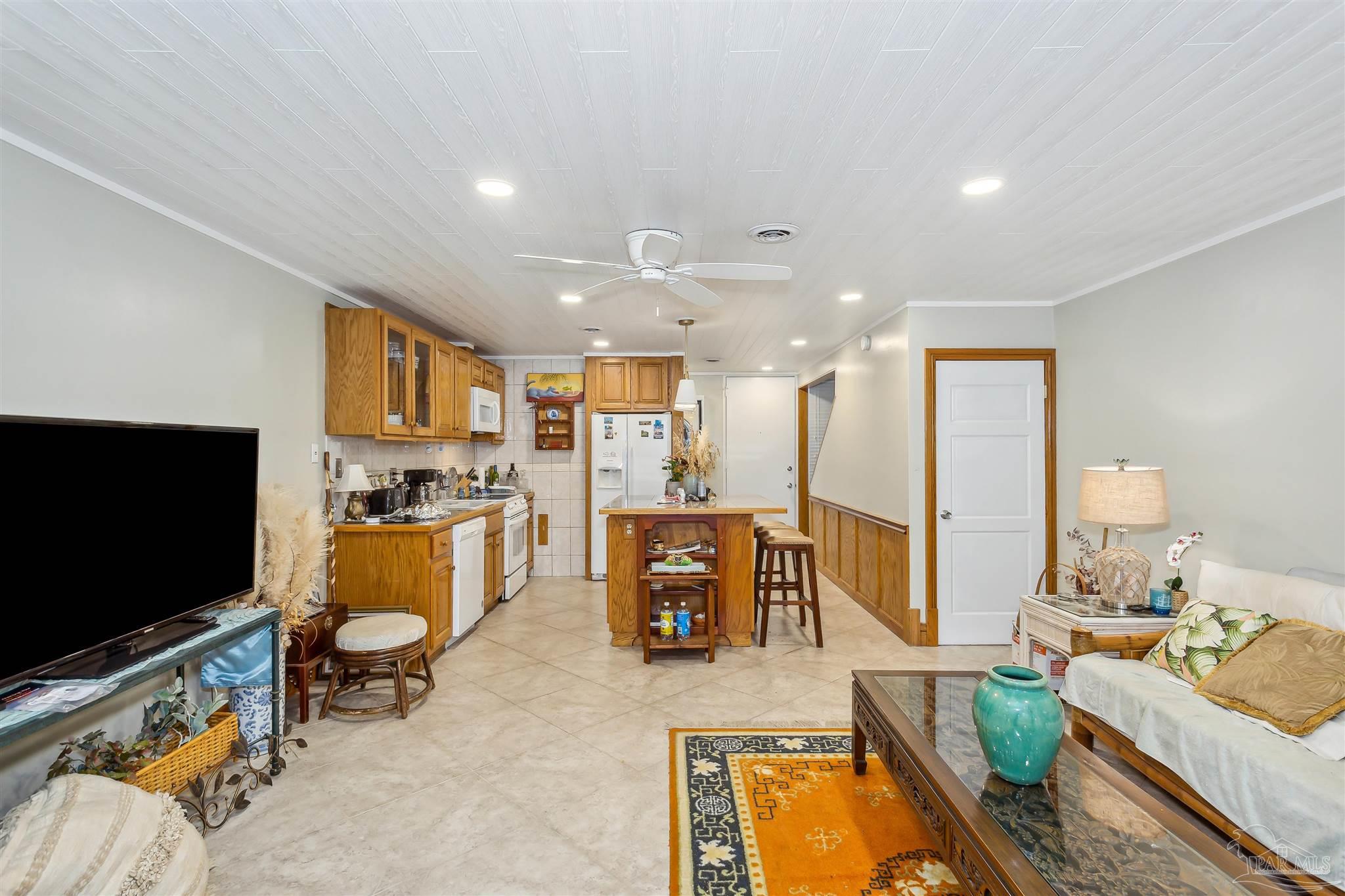 201 Pensacola Beach Road, Unit A24 Gulf Breeze, FL 32561 - Photo 11 of 35