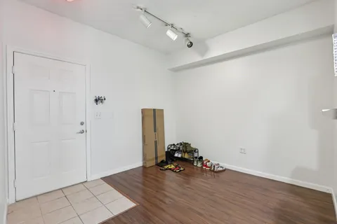 $259,500 | 533 Northeast 3rd Avenue, Unit 321, Fort Lauderdale, FL 33301