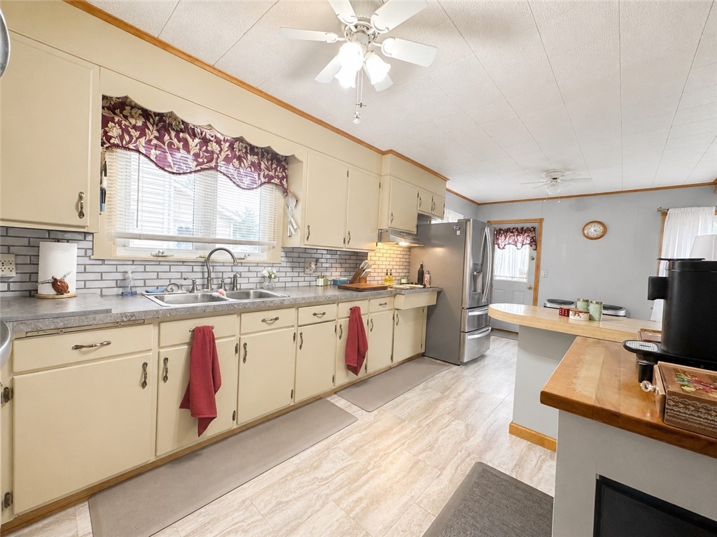460 West High Street Erwin, NY 14870 - Photo 13 of 36 Kitchen