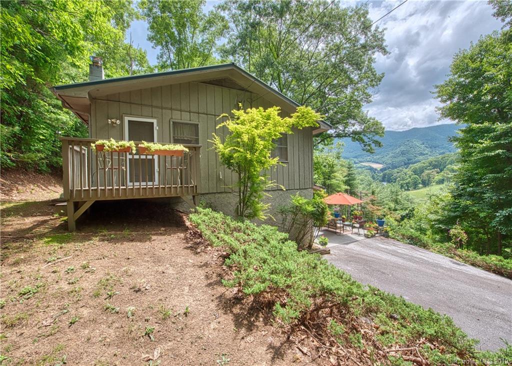 822 Camp Branch Road Waynesville, NC 28786 - Photo 3 of 36 Gallery Image 3